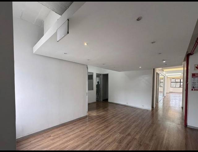 347M² BUILDING TO LET IN CAPE TOWN CITY CENTRE